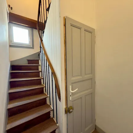 Pause Sur La Place Appartamento Poitiers