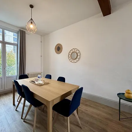 Pause Sur La Place Appartamento *